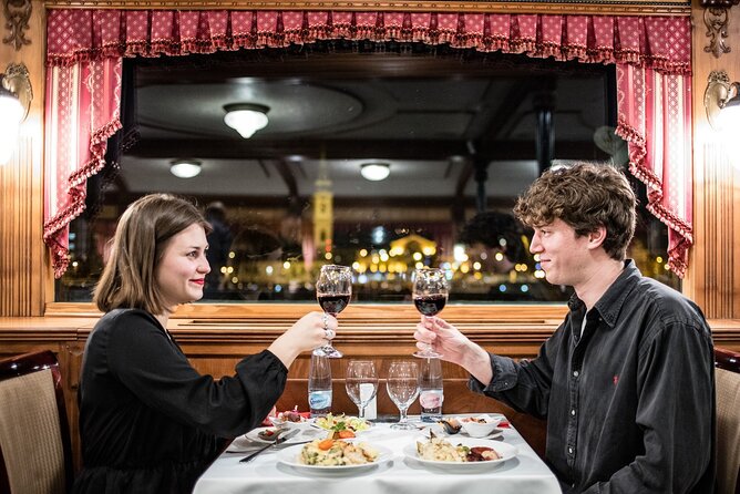 10PM Budapest Danube Cruise with Live Music & Food or Drinks - The Budapest Night Sights You’ll See From the Water