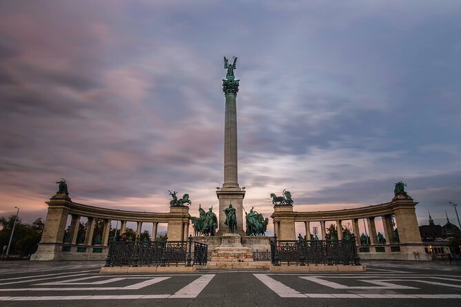 2-Hour Private Night Tour of Budapest - Gellert Hill panoramas, then the illuminated Chain Bridge