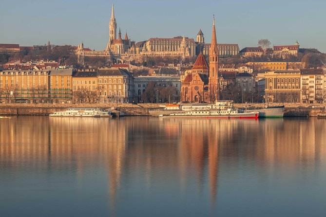 4 hours long private minivan tour in Budapest - What I Like About the Private Guide Style on This Route