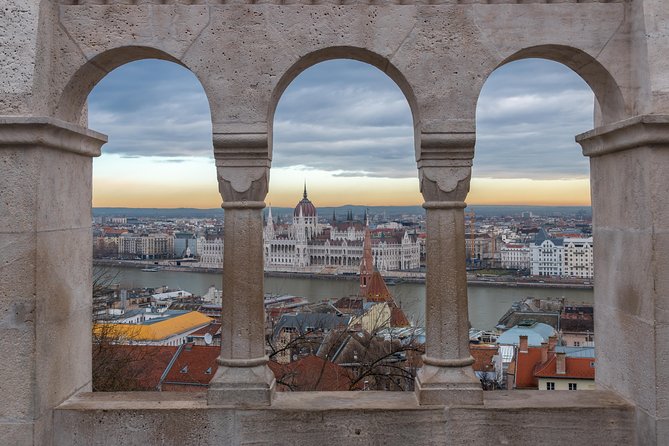 4 hours long private walking tour in Budapest - Key Points to Know Before You Go