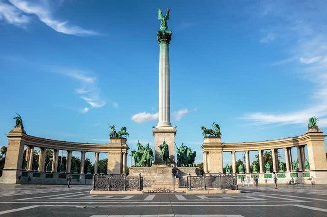 5 Hours Private Budapest First Class Tour with Parliament option - A private first-class day that helps you orient fast