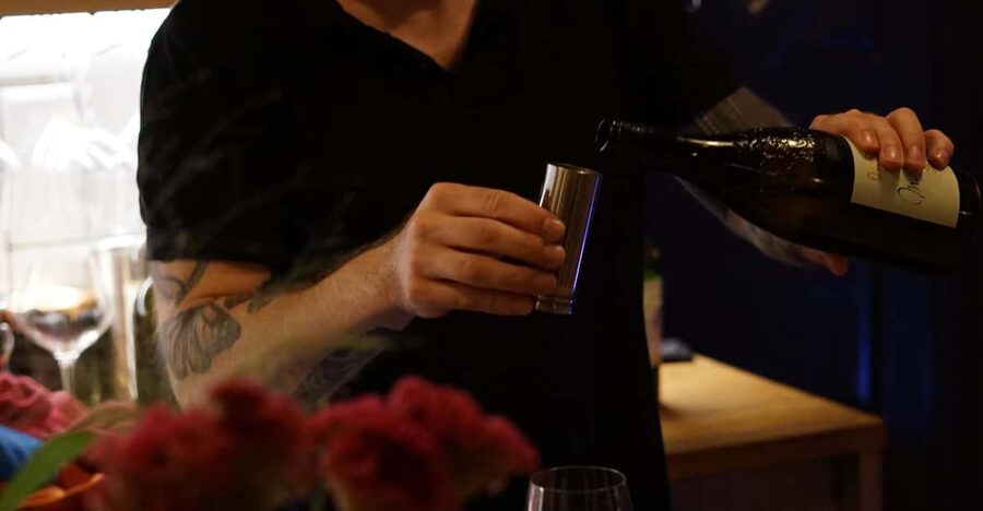 6-Tier Hungarian Wine Tasting at a Cozy Community Table - Who This Tasting Is Best For, and Who Should Skip It