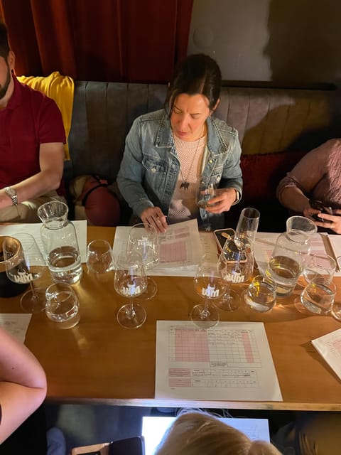 6-Tier Hungarian Wine Tasting at a Cozy Community Table - What You Taste: Variety Across Hungarian Wines, Not One Style
