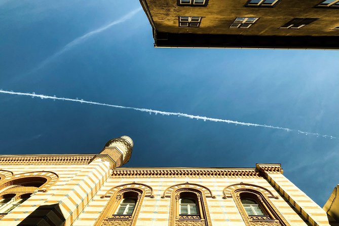 A Journey through Jewish Budapest - Walking Tour - Small Group Size and the Guide Factor