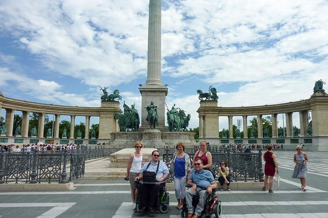 Accessible Budapest Tour - The ride from Pest to Castle Hill on accessible buses