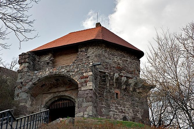Along the shore of Danube river, private tour - Esztergom’s old town shortcut: baroque street charm in 20 minutes