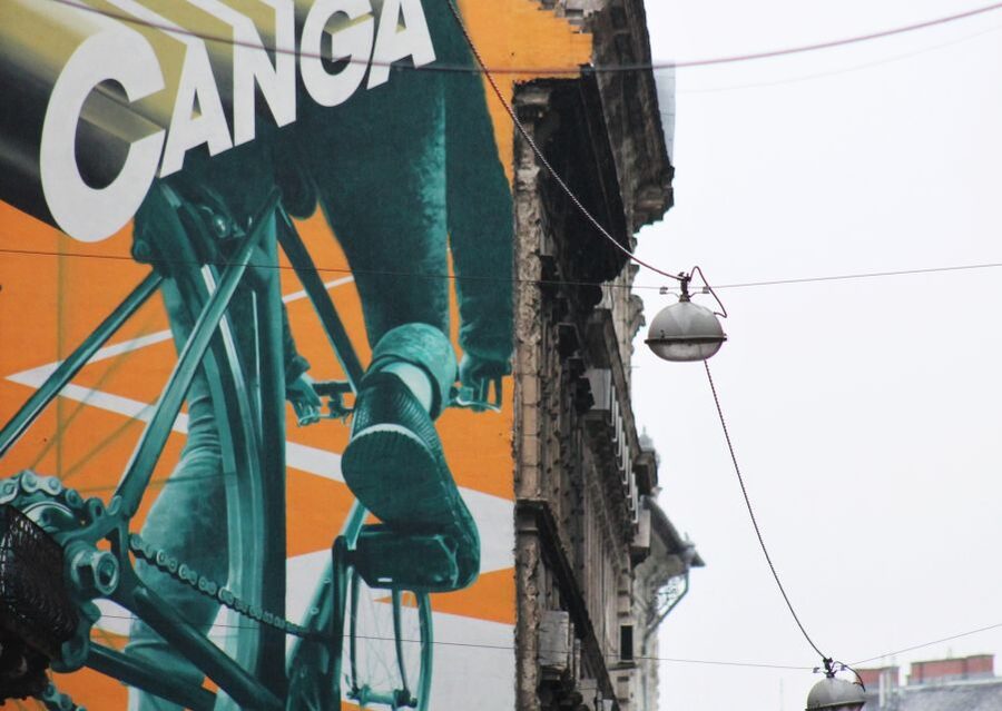 Alternative Budapest Walking Tour - Time on Your Feet, Group Size, and Practical Wear-Your-Own-Agenda Advice