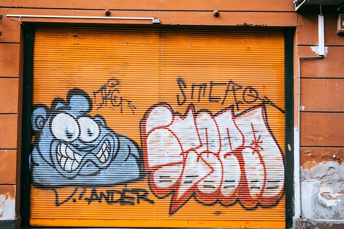 Alternative Street Art Free Walking Tour of Budapest - Pace, group size, and what to do with your questions