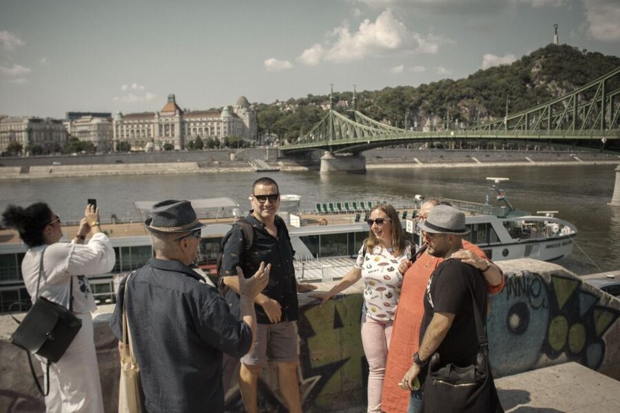 Art Nouveau Tour in Budapest: 3-Hour Private Tour - Meeting Your Guide Miklos, and How the 3 Hours Work