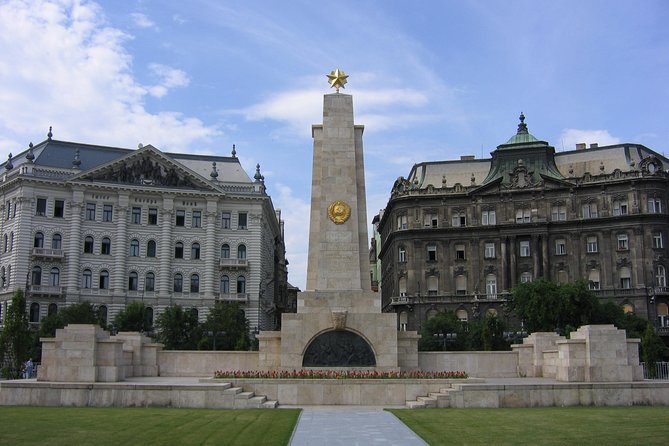 Born Under The Red Star - The History of Communism in Hungary - Private Tour - Hungarian Parliament Building: the big exterior finish with modern context