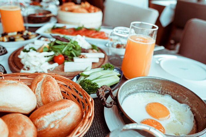 Bottomless Brunch and Cruise with Prosecco in Budapest - A Danube brunch that mixes skyline views with a buffet you can actually work
