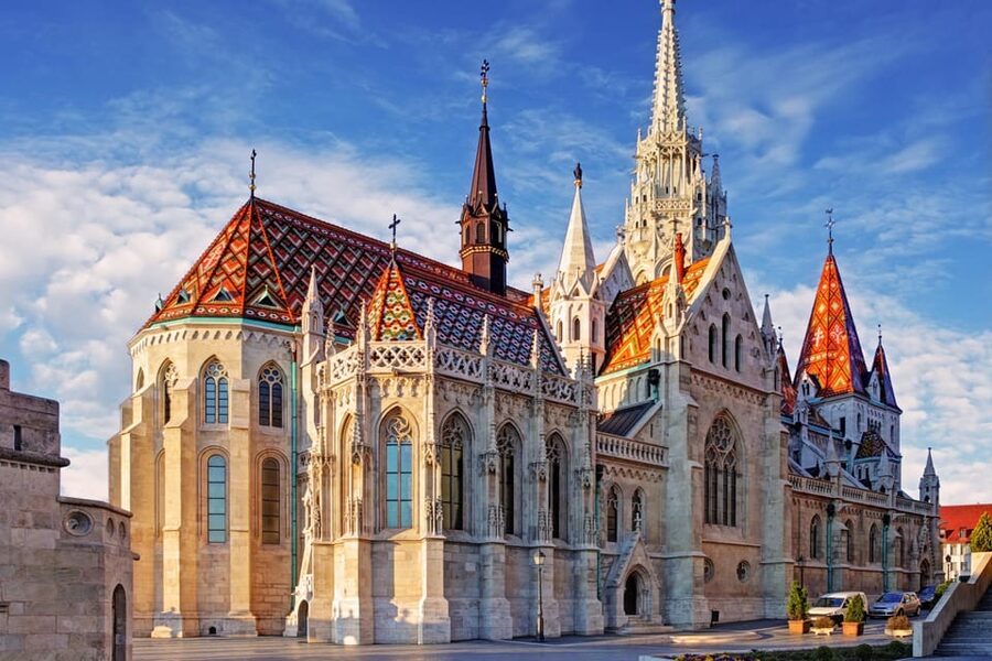 Buda Castle District and Matthias Church Private Tour - Getting started at the Statue of Athena, and how the timing really works
