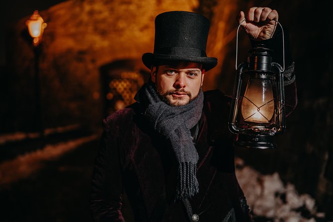 Buda Castle District Dark History, Legends and Vampire Night Tour - Getting to the start and planning your night walk