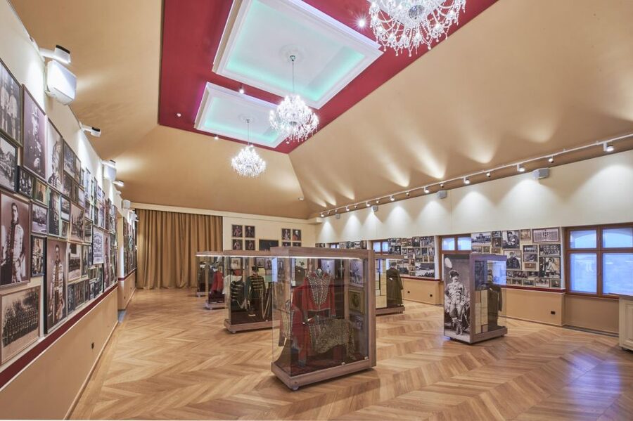 Buda Castle: Hungarian Delicacies & Historical Exhibition - Pricing and value: what the $17 figure is really about