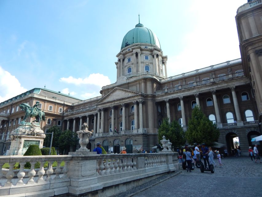 Buda Castle: Private Walking Tour - Price and logistics: is $471 for up to 10 good value?