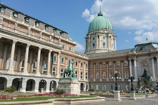 Buda Castle Private Walking Tour: A Kingdom of Many Nations - Stop 3: Sándor Palace and the President’s official seat