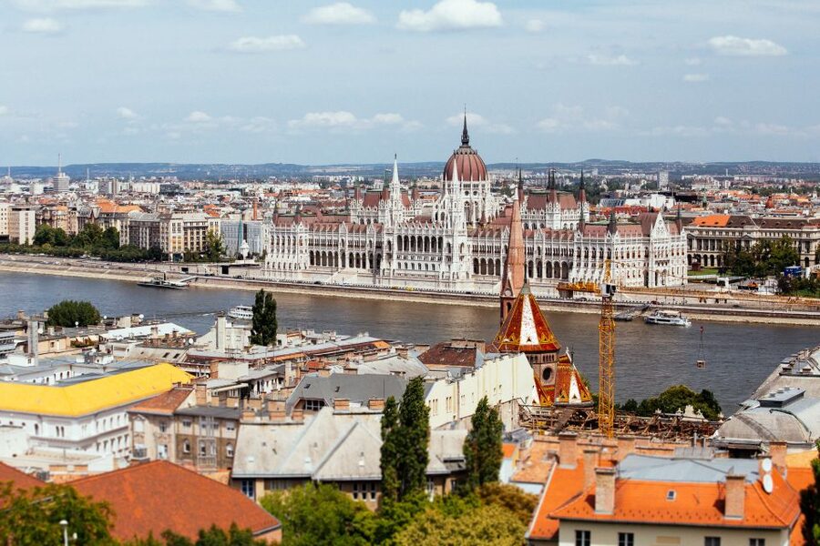 Budapest: 1.5-Hour Private Kick-Start Tour with a Local - Local tips you can use the same evening