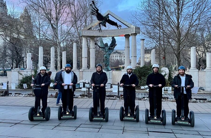 Budapest: 1 Hour Instagram Segway Tour - Pace, rules, and comfort considerations