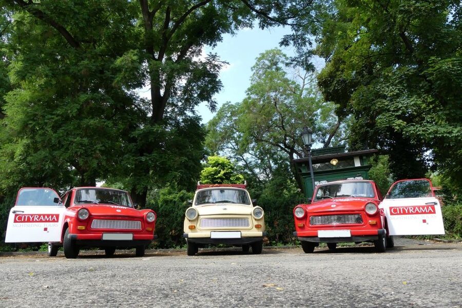 Budapest: 3-Hour Trabant Sightseeing Tour - Ecseri Flea Market and the 1970s and 1980s Housing Reality