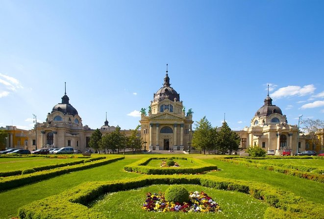Budapest All in One Small Group Walking Tour with Strudel Stop - Key highlights you should care about