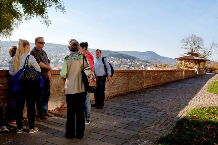 Budapest: All in One Walking Tour with Strudel House Stop - Key Things That Make This Tour Worth Your Time