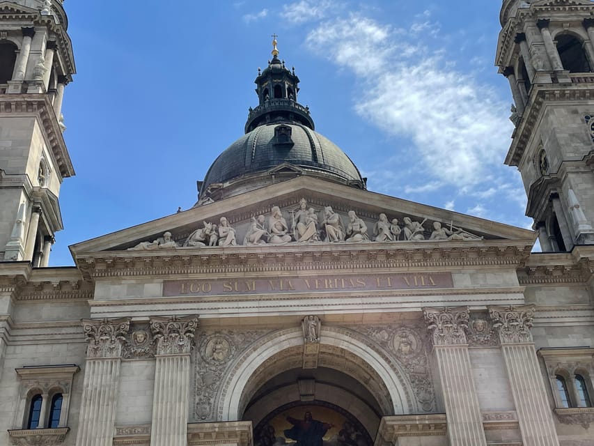 Budapest: Assist the Authorities Outdoor Escape Room Game - Where the story fits your Budapest sightseeing