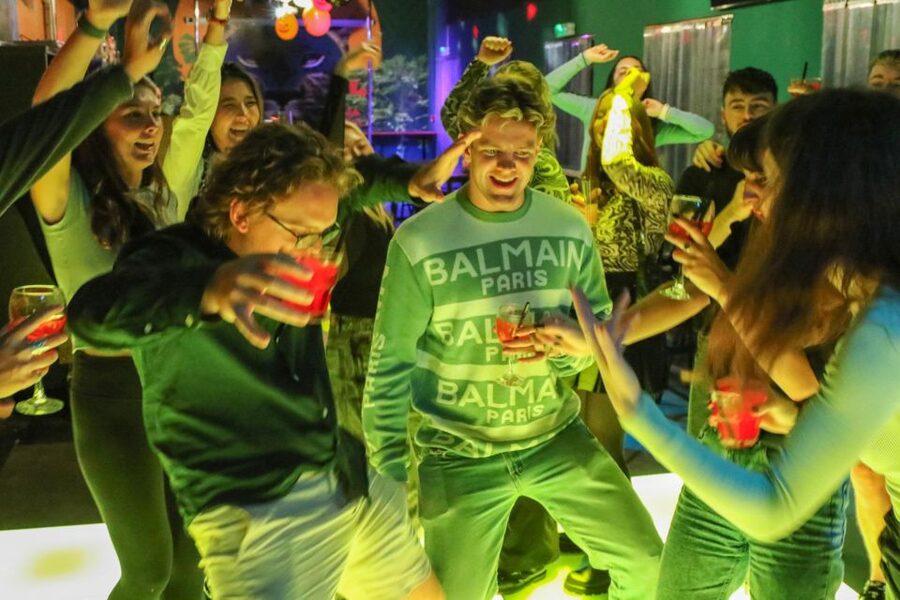 Budapest: Bar Crawl Tour with Local Drinks - The bar scene: ruin bars, lively venues, and a real night out