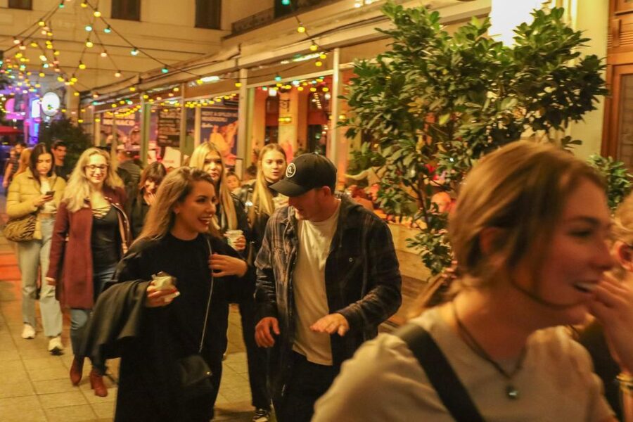 Budapest: Bar Crawl Tour with Local Drinks - Pace and smart drinking: how to enjoy it without getting wrecked
