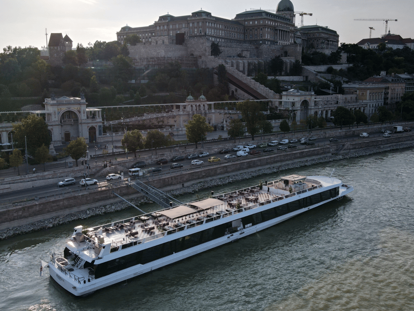Budapest: BBQ Dinner Cruise w/ Live Music & Unlimited Drinks - FAQ