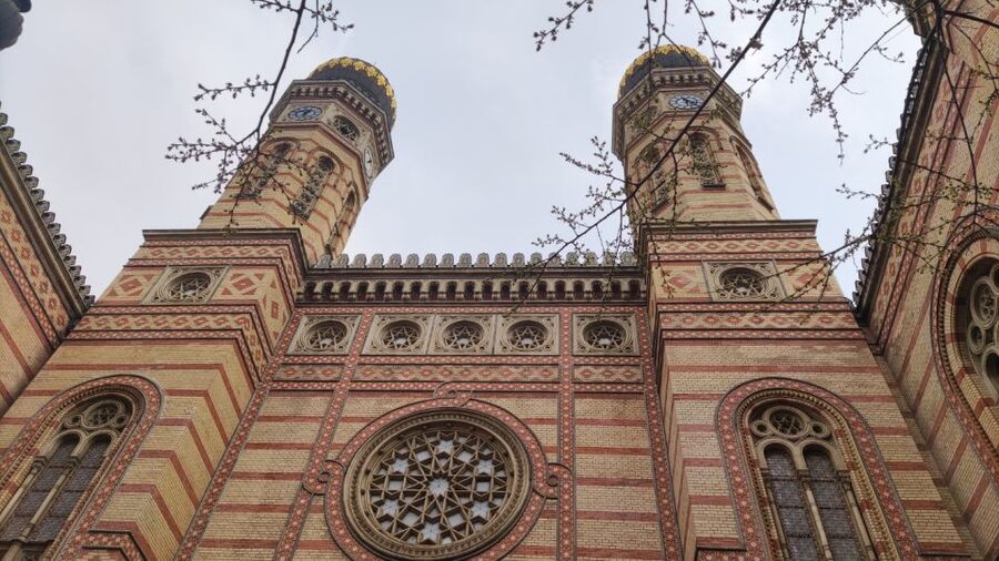 Budapest: Best of Downtown and Jewish Quarter Tour - A smart 2.5-hour loop for Budapest newcomers