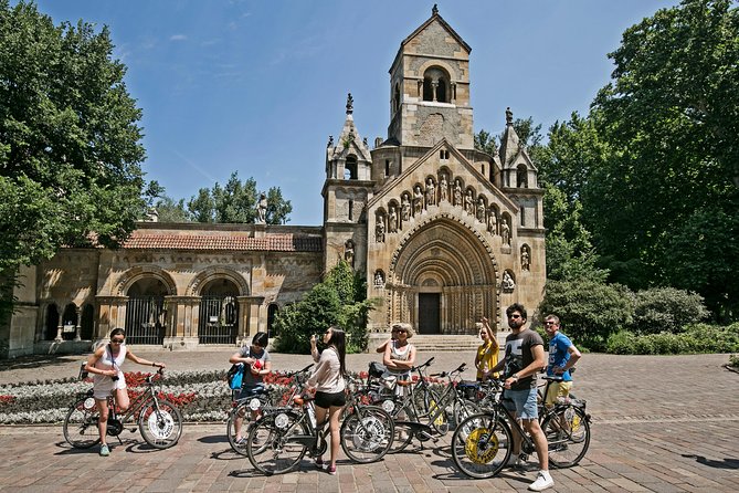 Budapest Bike Tour - Entering Budapest by Bike Instead of Guessing