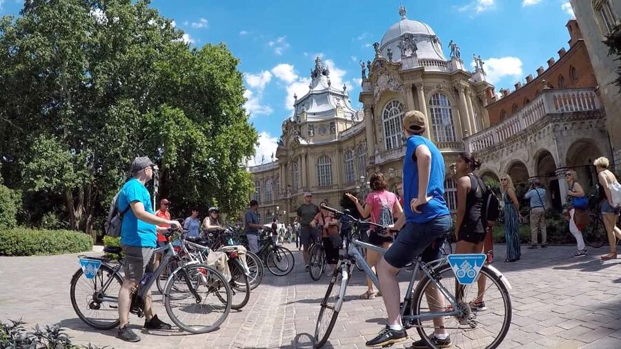 Budapest Bike Tour with a Hungarian Goulash - Meeting at Rumbach Sebestyén u. 10, Then Rolling Out