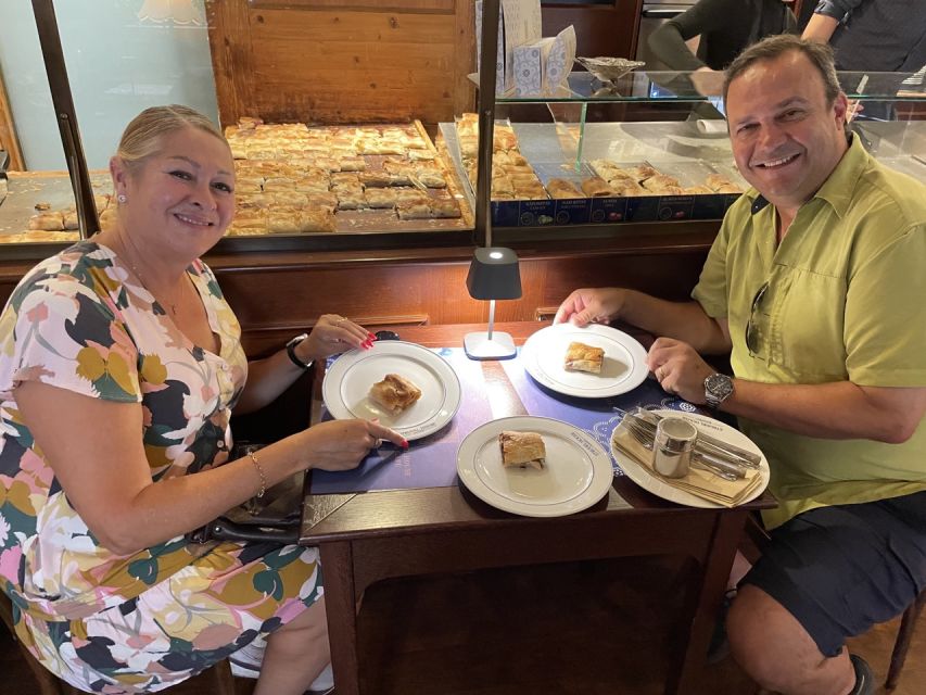 Budapest Bites: A street food adventure (5 dishes included) - Who should book this tour, and who might not
