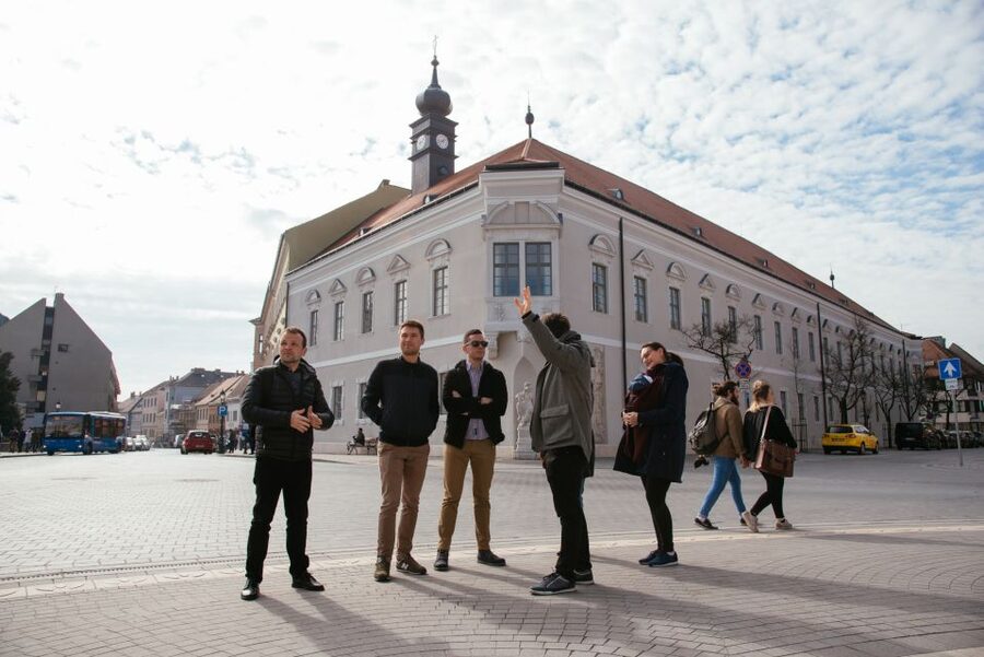 Budapest: Buda Castle District Walking Tour with a Historian - Key reasons this Buda Castle District tour works