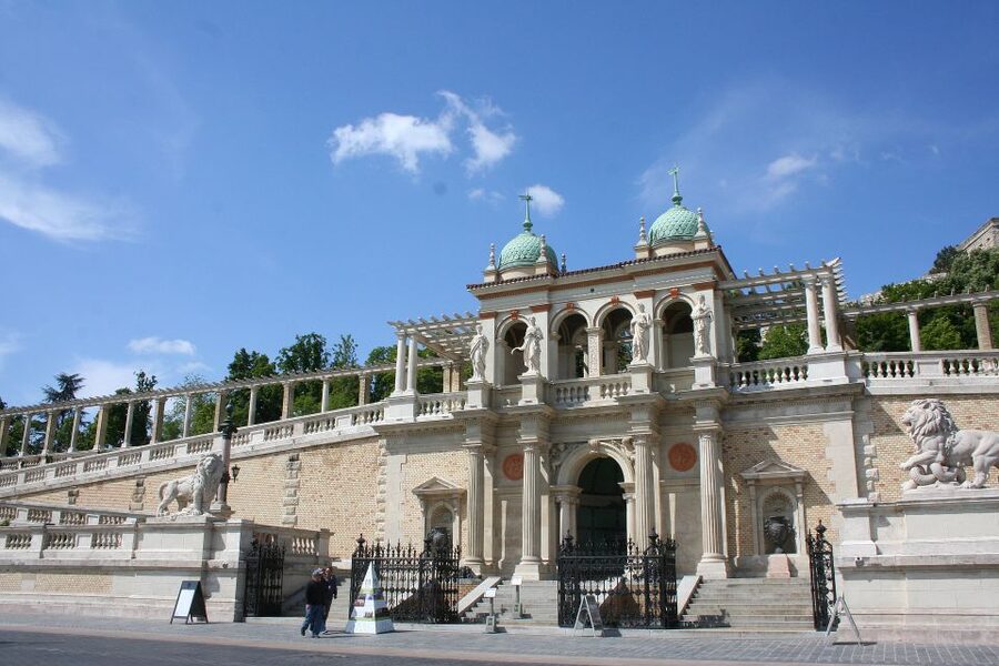 Budapest: Buda Castle Private Walking Tour - Key takeaways before you go