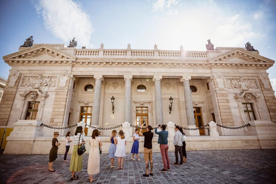 Budapest: Buda Castle Walk with Saint Stephen's Hall - WWII destruction, communism, and restoration: why this tour ends inside