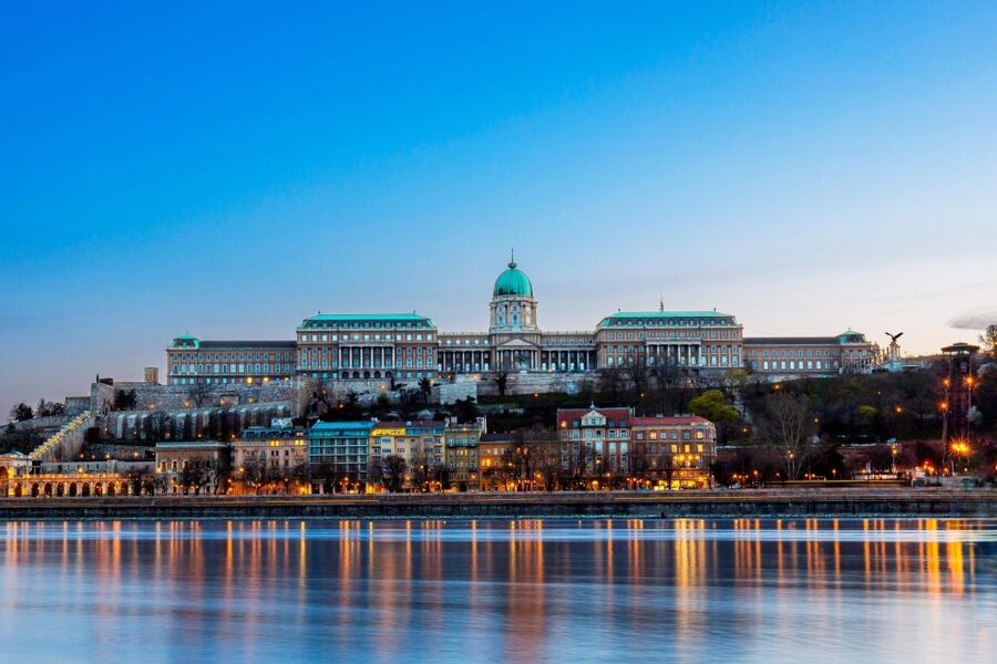Budapest: Buda Castle Walk with Saint Stephen's Hall - Price and value: why about $29 can work
