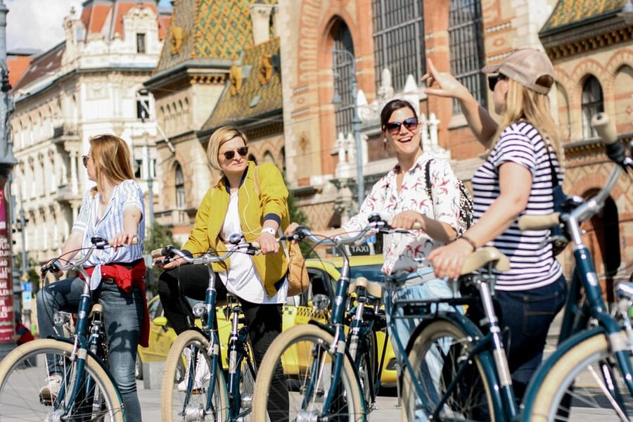 Budapest by Bike - 1 Day Bike Rental (9am-6pm) - The 9am to 6pm Window (Plus the 1pm to 3pm Shop Break)