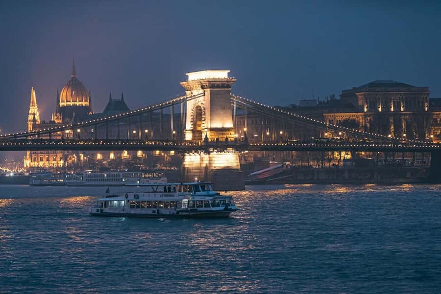 Budapest By Night Sightseeing Cruise - Finishing near Vigadó Square: the best kinds of last views