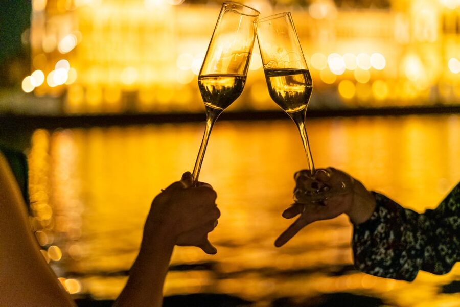 Budapest: Candlelit Dinner River Cruise with Live Music - Who should book, and who should skip this Danube night