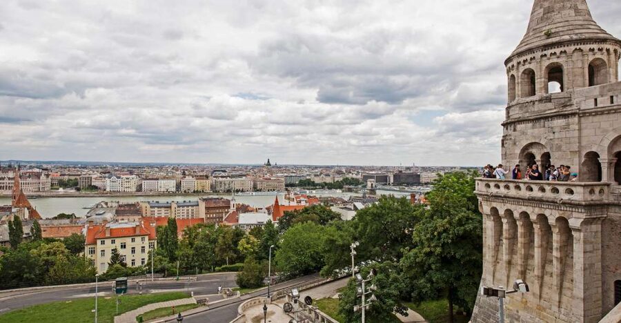 Budapest: Castle District Walk with Matthias Church Entry - Fisherman’s Bastion: the best “teach me the city” photo stop