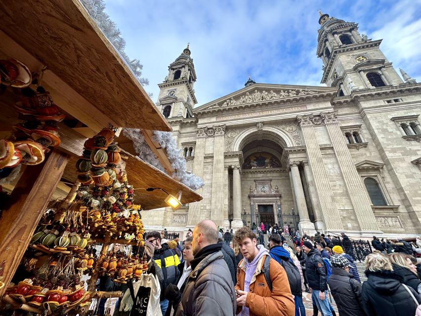 Budapest: Christmas Market Guided Walking Tour with Tastings - Tips to get the most out of your 2.5 hours