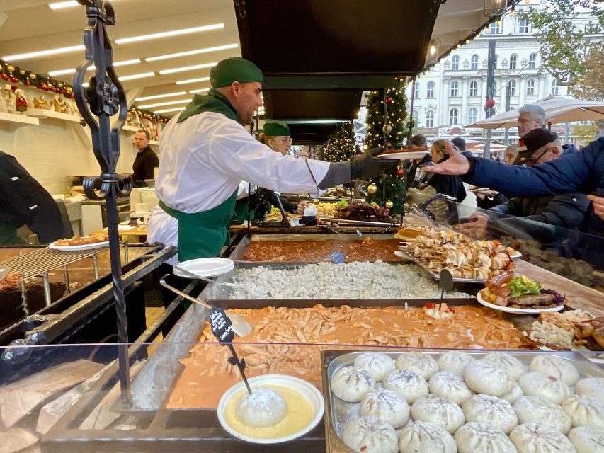 Budapest: Christmas Market Guided Walking Tour with Tastings - The tastings: chimney cake, mulled wine, marzipan