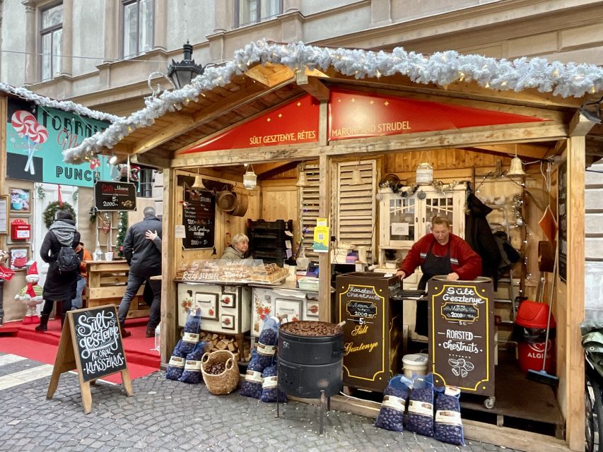 Budapest: Christmas Market Guided Walking Tour with Tastings - Who this tour fits best in Budapest