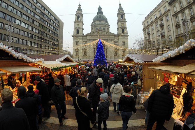 Budapest Christmas Walking Tour & Entry to St Stephen's Basilica - Why this Budapest Christmas walk makes sense in 2.5 hours