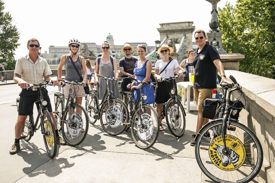 Budapest: City Bike Tour with Coffee Stop - Key takeaways before you book