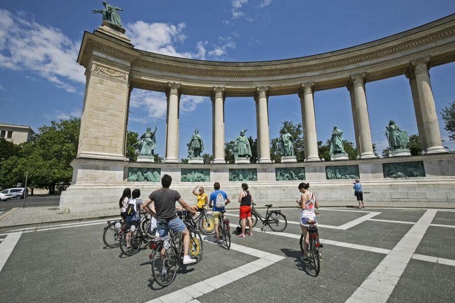 Budapest: City Bike Tour with Coffee Stop - Opera House to Heroes’ Square: History on Two Wheels