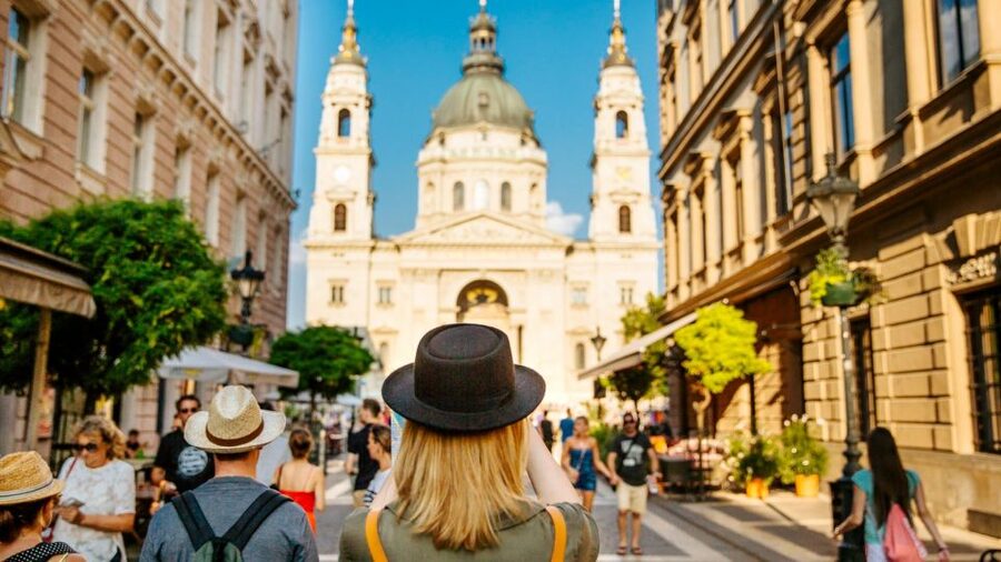 Budapest: City Discovery Tour - Meeting Point and Pickup: How to Not Lose 30 Minutes