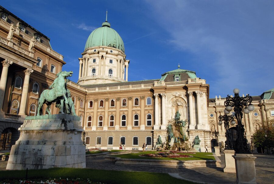 Budapest: City Discovery Tour - Gellért Hill: A Quick Photo Break With Great “From Above” Energy