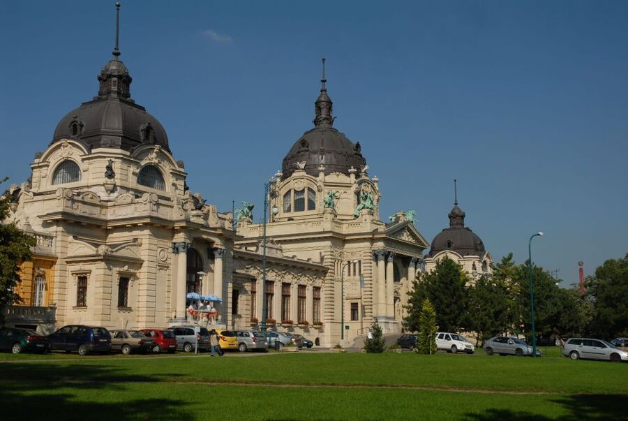 Budapest: City Discovery Tour - Castle District: Buda Castle, St. George Square, and the Matthias Church Stop